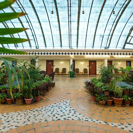 Hotel The Grand Regency Rajkot Exterior foto