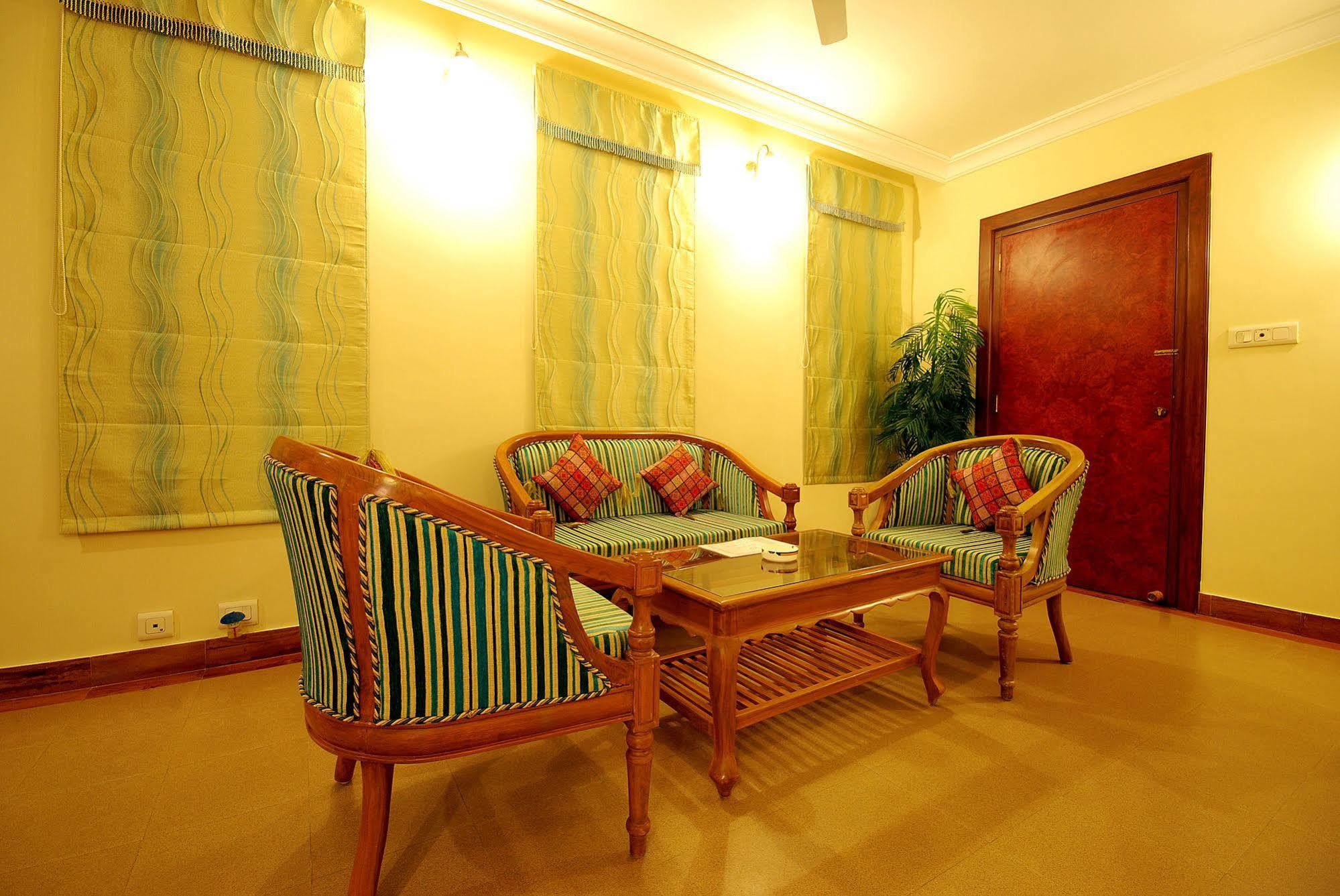 Hotel The Grand Regency Rajkot Exterior foto